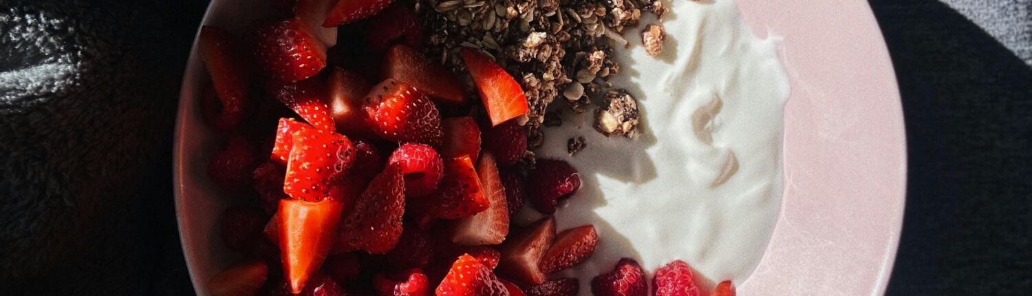 Delicious Strawberry Chia Yogurt Recipe