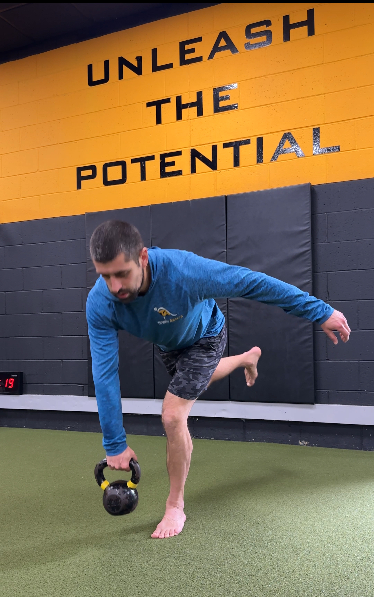 Single leg barefoot training