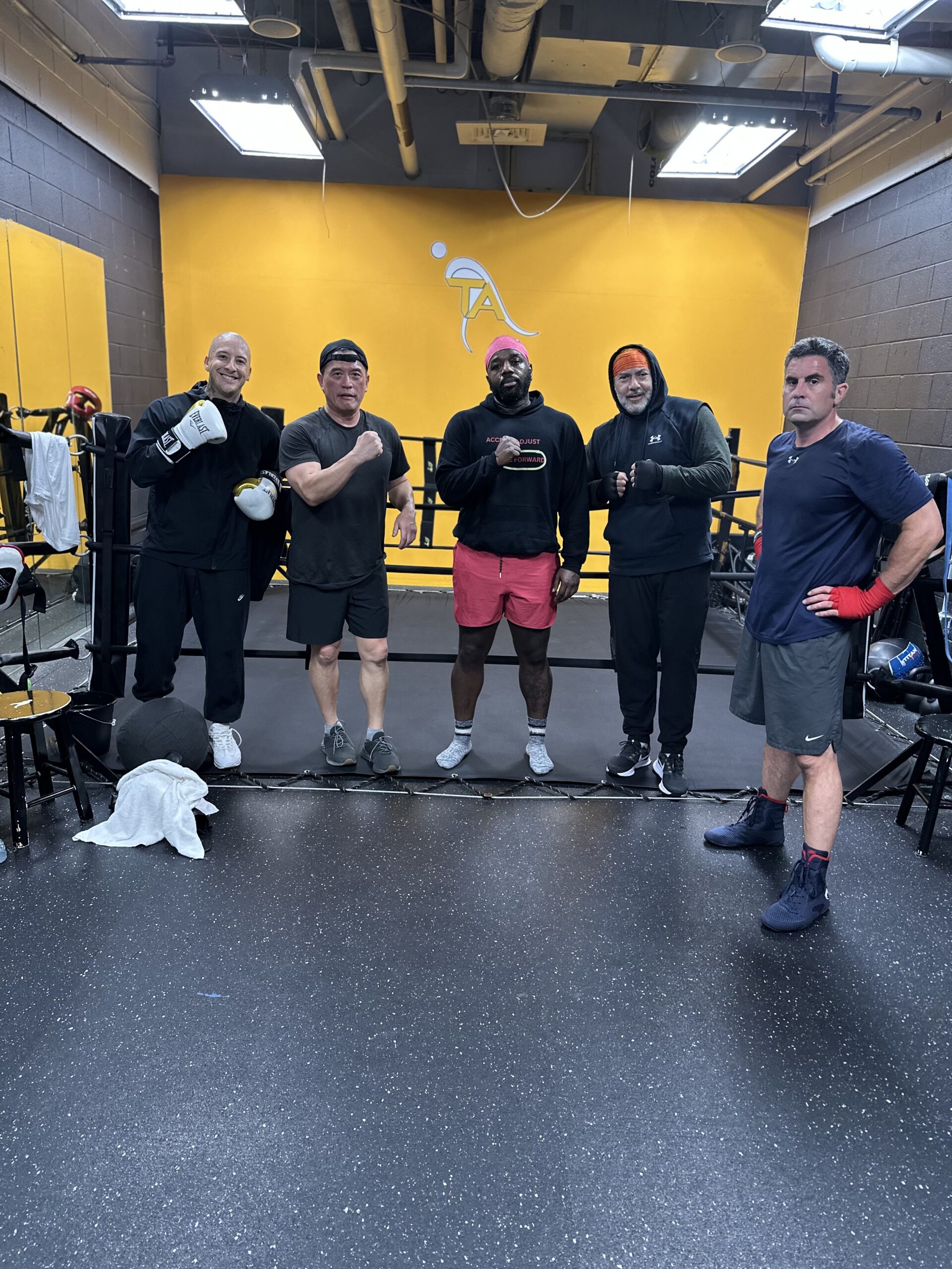 Mens Boxing Training for everyday men ages 35 and up ... Learn real boxing skills in Voorhees NJ at TA Boxing
